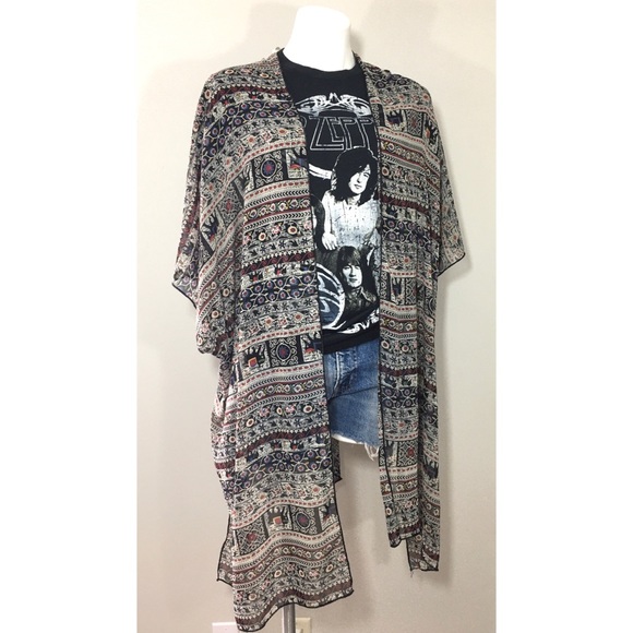 Tops - Elephant print Kimono One size
